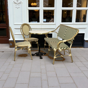 Cafépaket Paris med bänk och 2 stolar mörkbrun