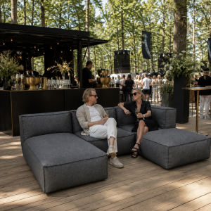Cozy Lounge Retreat | Mörkgrå